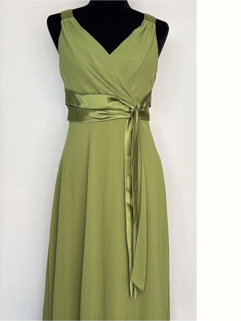 Evan Picone Olive Green Sleeveless Maxi Dress with Satin Waist Tie